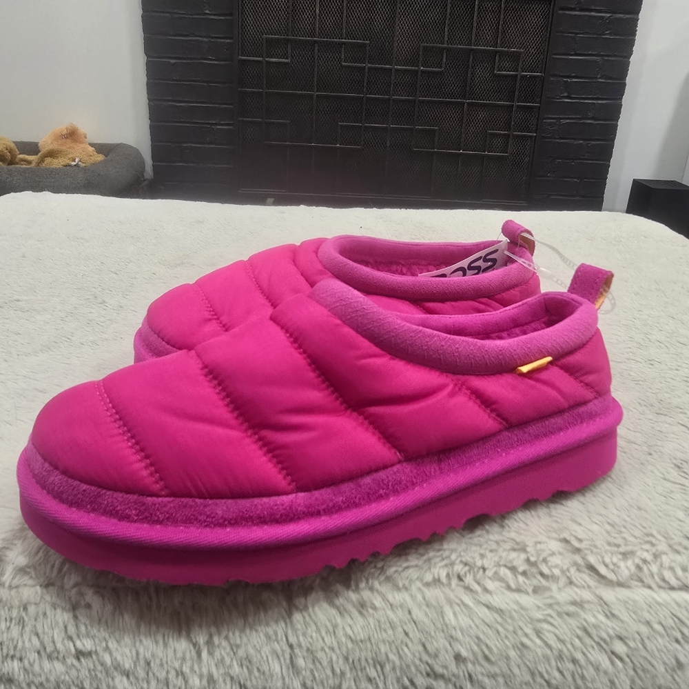 UGG Tasman